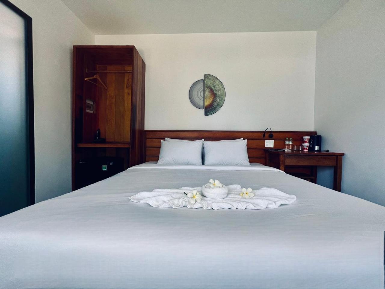 เตือง วี โฮเทล แอนด์ พิตสต็อป มุยเน Hotel ฟานเที้ยต ภายนอก รูปภาพ
